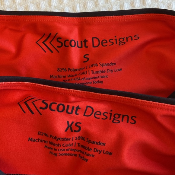 NEW! $78 SCOUT DESIGNS XS SMALL Black Leggings Red Stripes - Picture 15 of 16